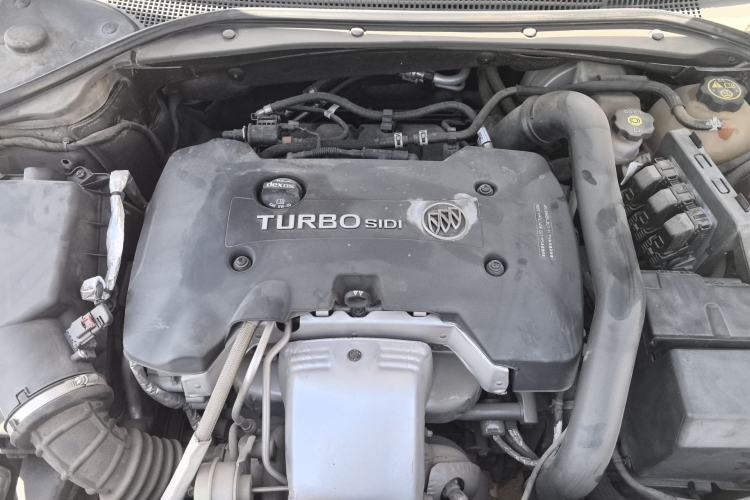 Used Buick LaCrosse 2018 28T Elite Edition Engine Bay