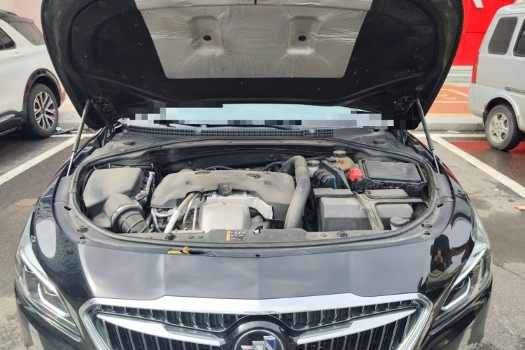 Used Buick LaCrosse 2018 28T Luxury Model Engine Bay
