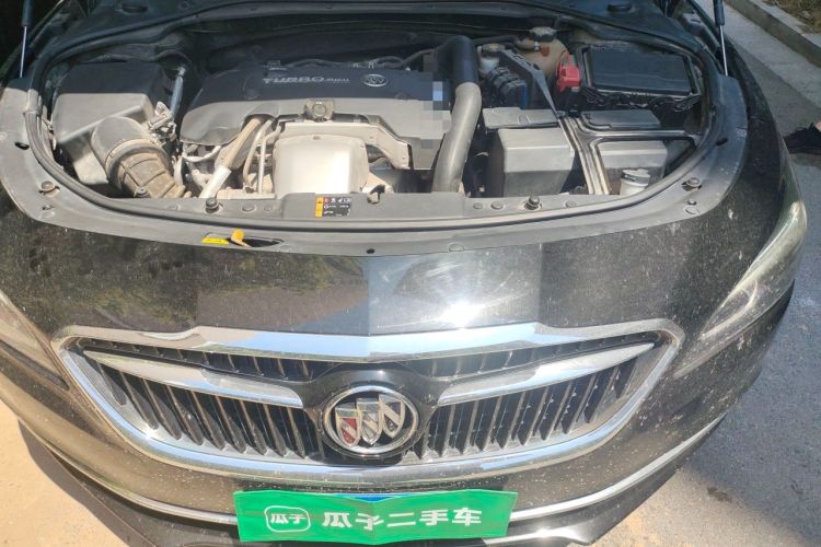 Used Buick LaCrosse 2018 28T Elite Edition Engine Bay