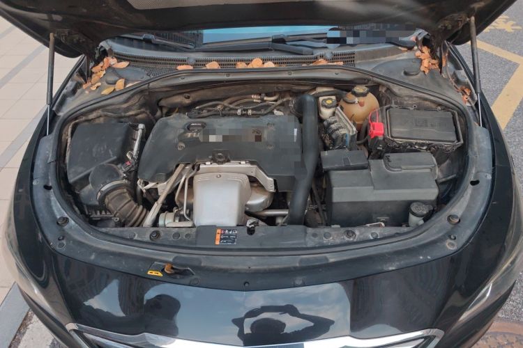 Used Buick LaCrosse 2018 28T Luxury Model Engine Bay