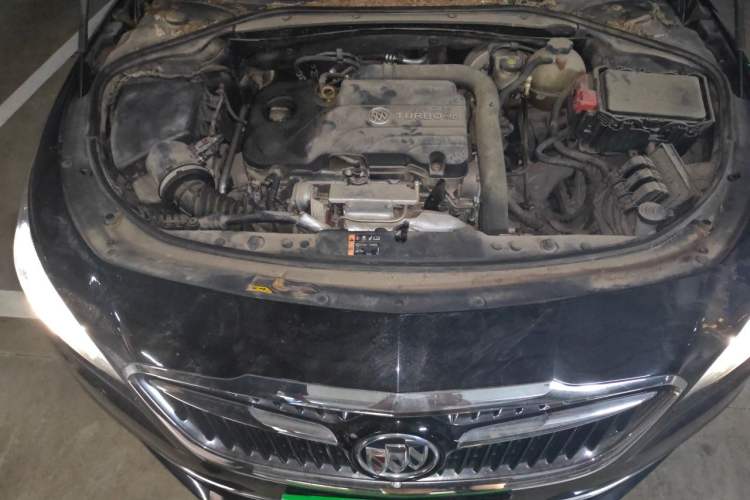 Used Buick LaCrosse 2018 20T Elite Edition Engine Bay