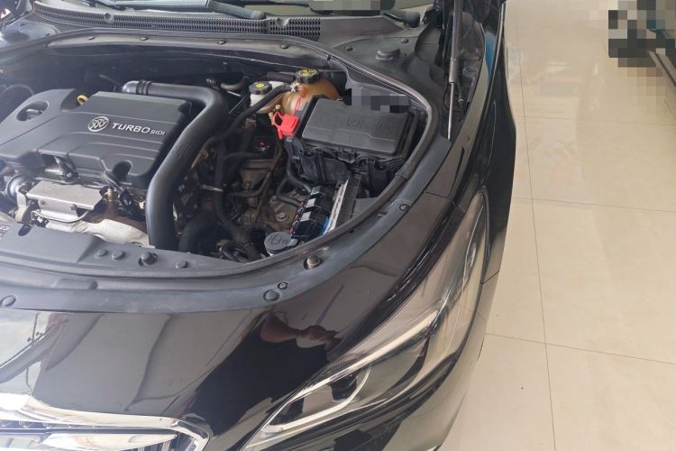 Used Buick LaCrosse 2018 20T Elite Edition Engine Bay Left