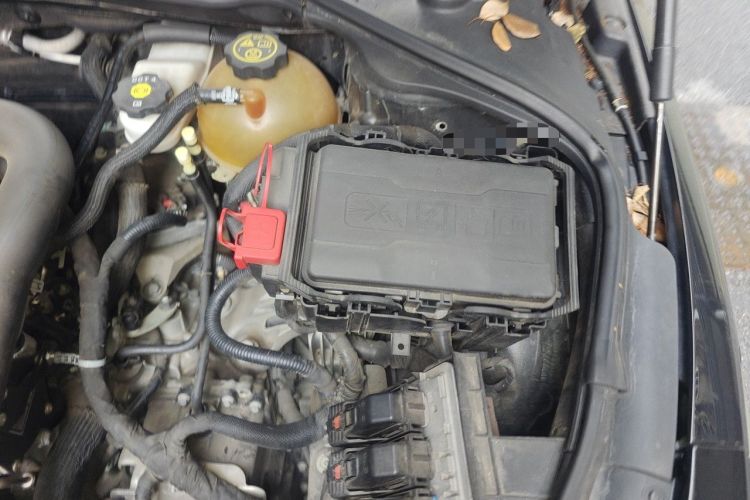 Used Buick LaCrosse 2018 20T Elite Edition Engine Bay Left