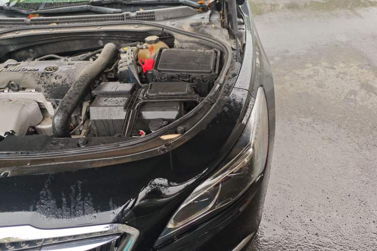 Used Buick LaCrosse 2018 28T Elite Edition Engine Bay Left