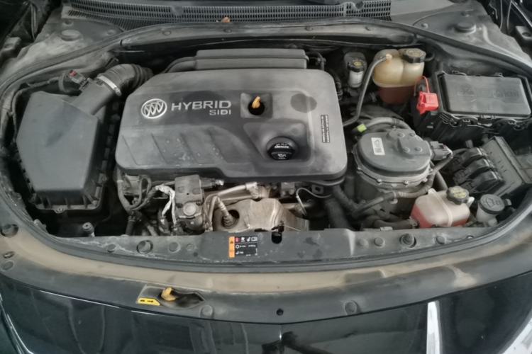 Used Buick LaCrosse 2018 30H Elite Edition Engine Bay