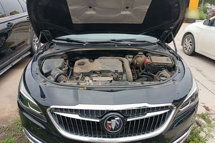 Used Buick LaCrosse 2018 20T Luxury Model Engine Bay
