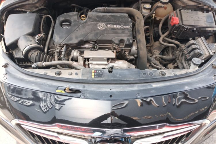 Used Buick LaCrosse 2018 20T Elite Edition Engine Bay