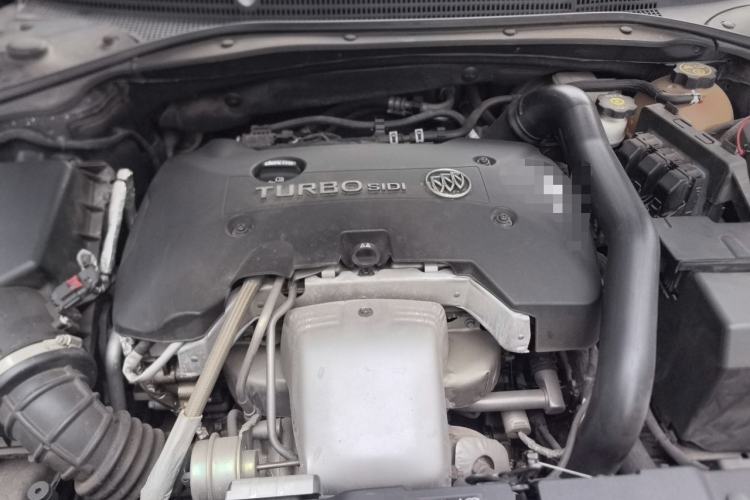 Used Buick LaCrosse 2018 28T Elite Edition Engine Bay