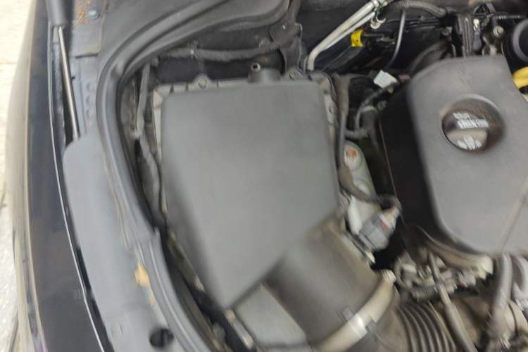 Used Buick LaCrosse 2018 20T Elite Edition Engine Bay Right