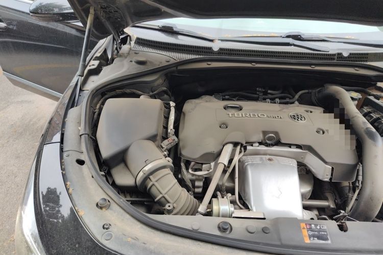 Used Buick LaCrosse 2018 28T Elite Edition Engine Bay Right