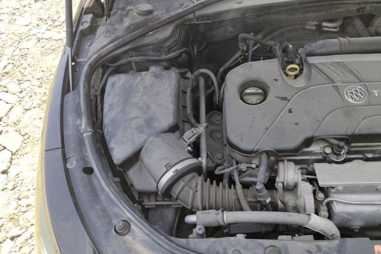 Used Buick LaCrosse 2018 20T Elite Edition Engine Bay Right