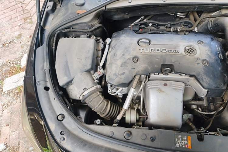 Used Buick LaCrosse 2018 28T Elite Edition Engine Bay Right
