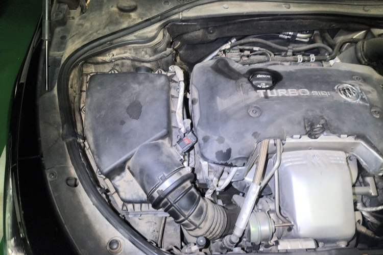 Used Buick LaCrosse 2018 28T Elite Edition Engine Bay Right