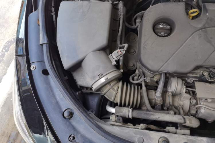 Used Buick LaCrosse 2018 20T Elite Edition Engine Bay Right