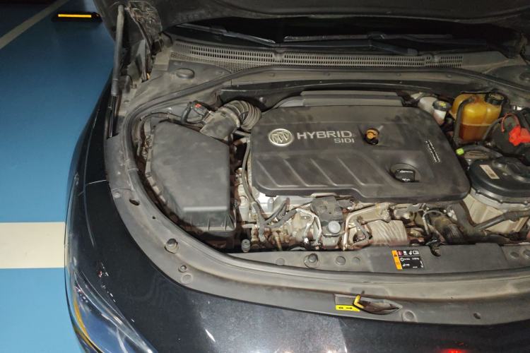 Used Buick LaCrosse 2018 30H Elite Edition Engine Bay Right