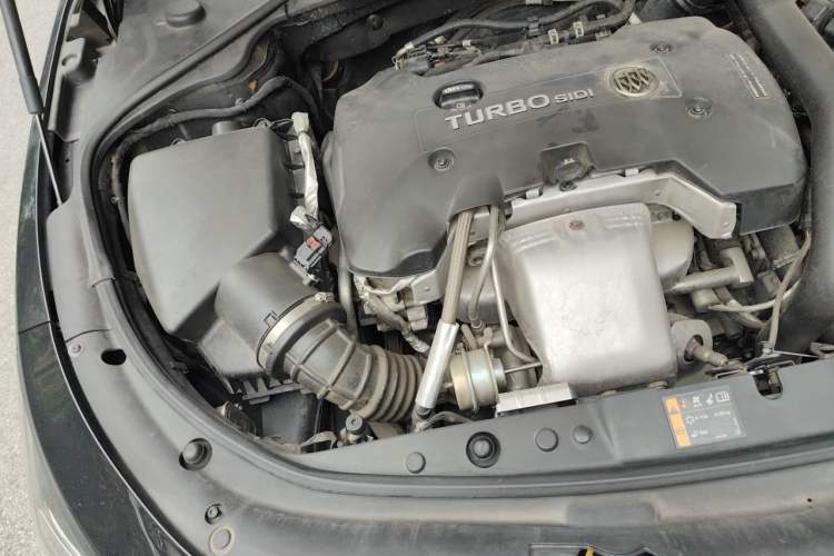 Used Buick LaCrosse 2018 20T Leading Model Engine Bay Right