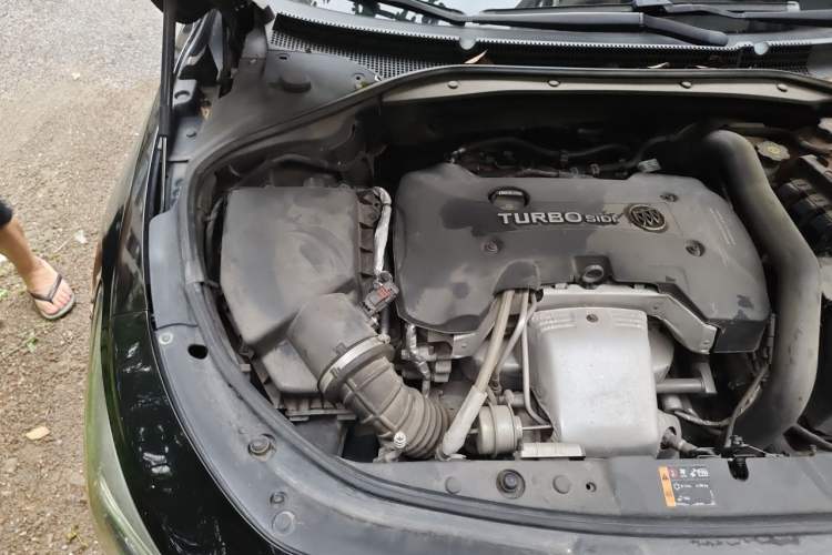 Used Buick LaCrosse 2018 28T Elite Edition Engine Bay Right