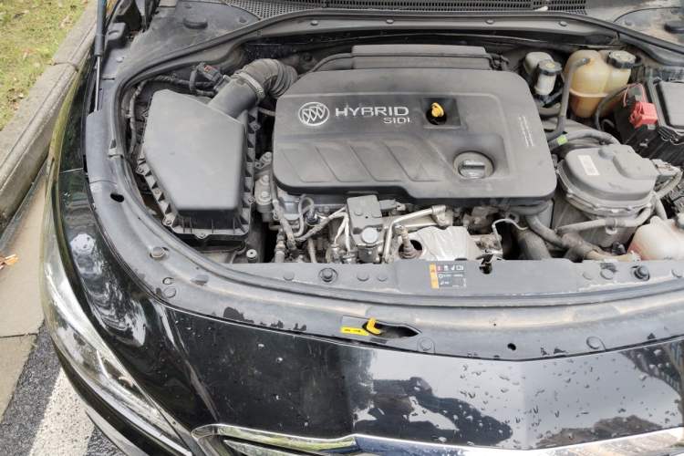 Used Buick LaCrosse 2018 30H Elite Edition Engine Bay Right