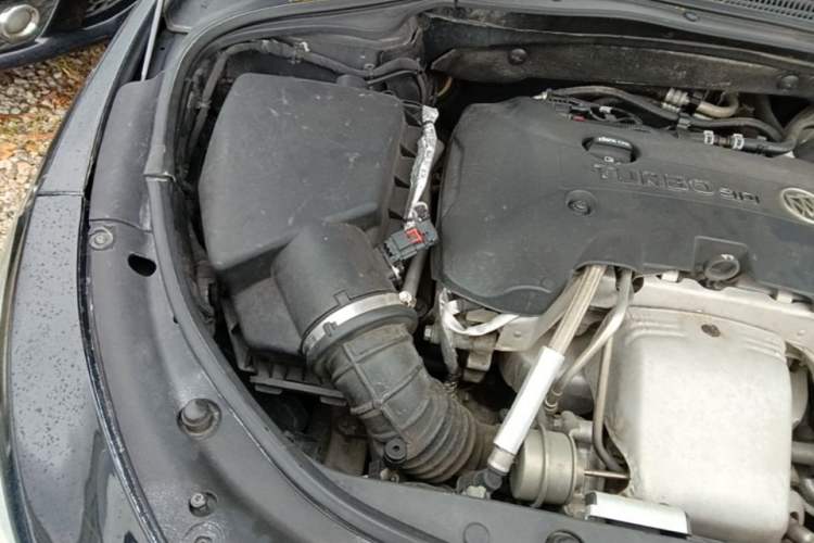 Used Buick LaCrosse 2018 28T Elite Edition Engine Bay Right