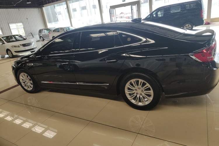 Used Buick LaCrosse 2018 20T Luxury Model Exterior 1