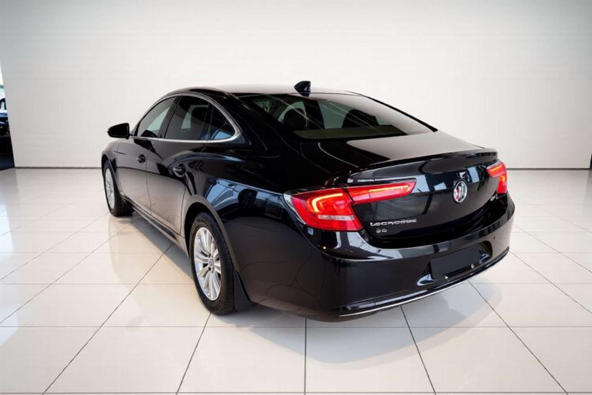 Used Buick LaCrosse 2018 20T Elite Edition Exterior 2