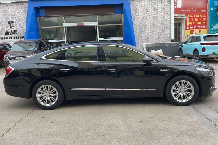 Used Buick LaCrosse 2018 30H Elite Edition Exterior 2