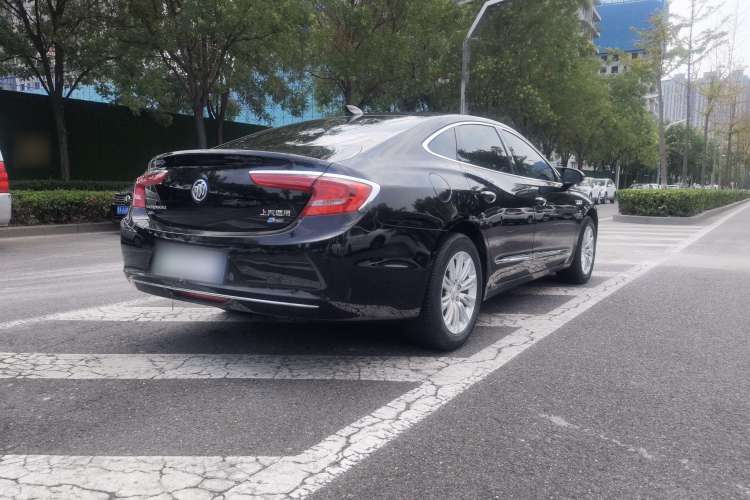 Used Buick LaCrosse 2018 30H Elite Edition Exterior 3