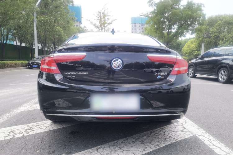 Used Buick LaCrosse 2018 30H Elite Edition Exterior 4