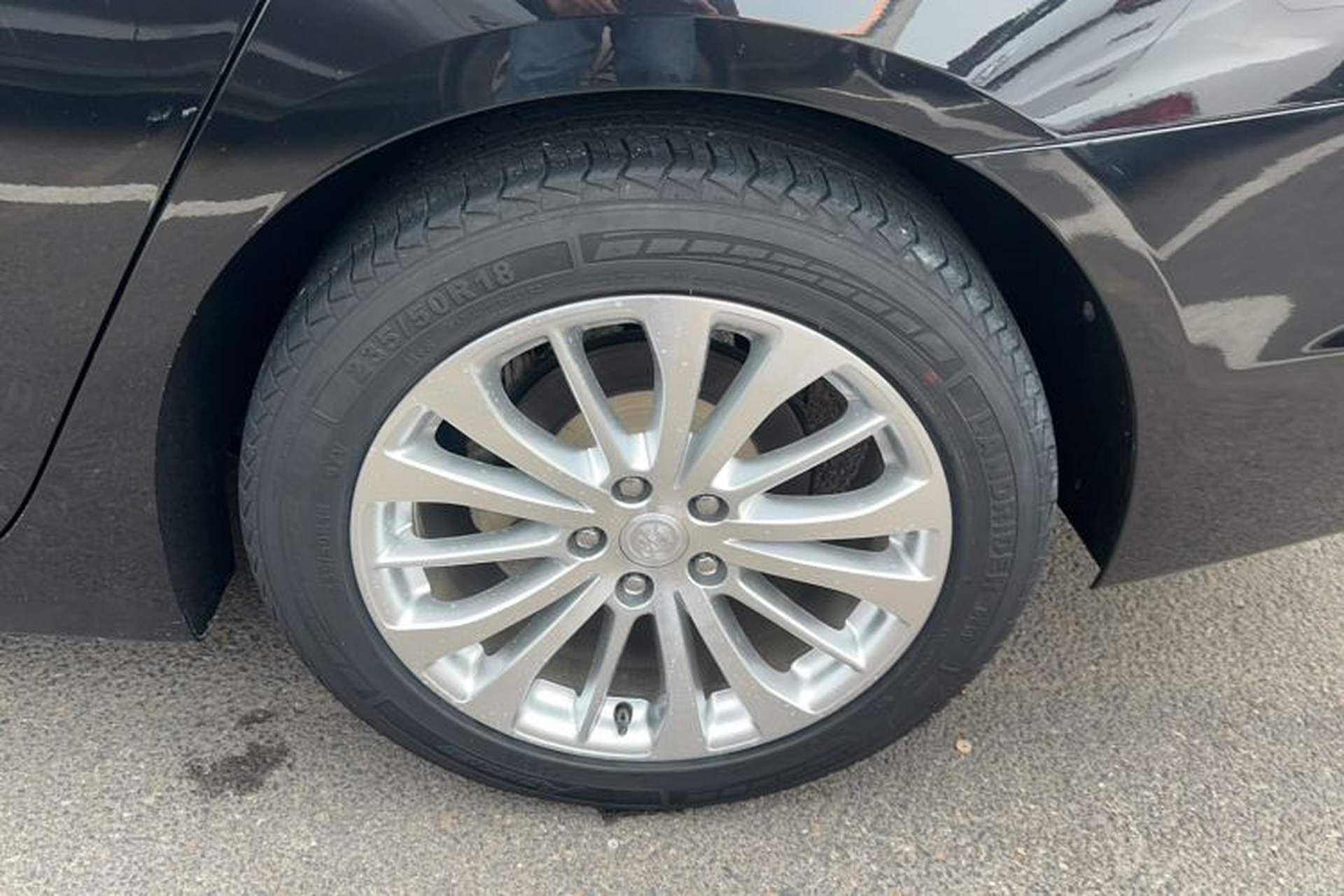 Used Buick LaCrosse 2018 28T Elite Edition Exterior 6
