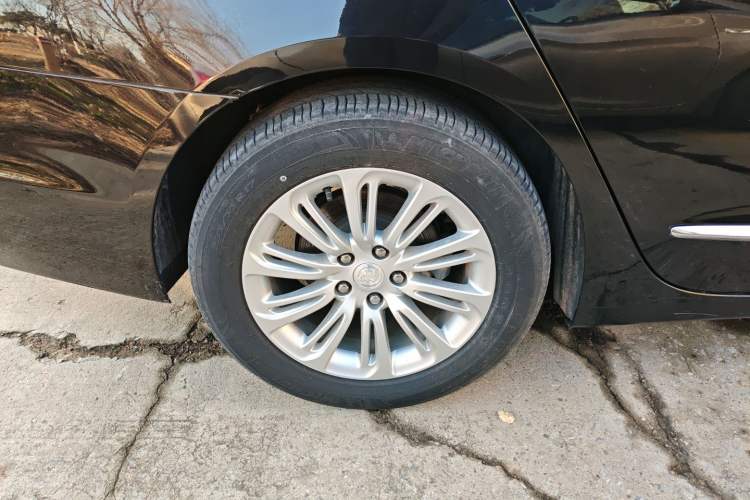 Used Buick LaCrosse 2018 20T Elite Edition Exterior 8