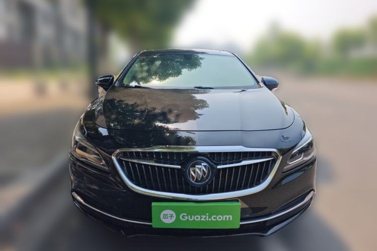 Used Buick LaCrosse 2018 30H Elite Edition Front