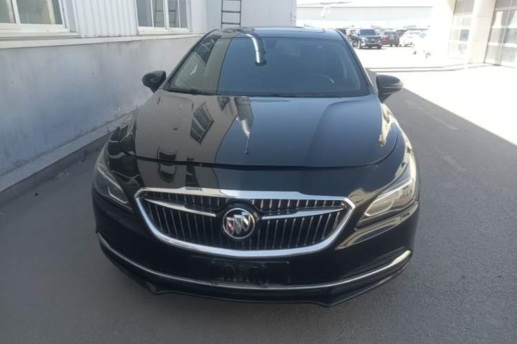Used Buick LaCrosse 2018 20T Elite Edition Front