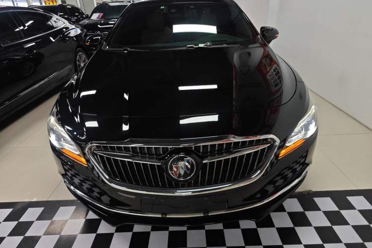 Used Buick LaCrosse 2018 20T Luxury Model Front