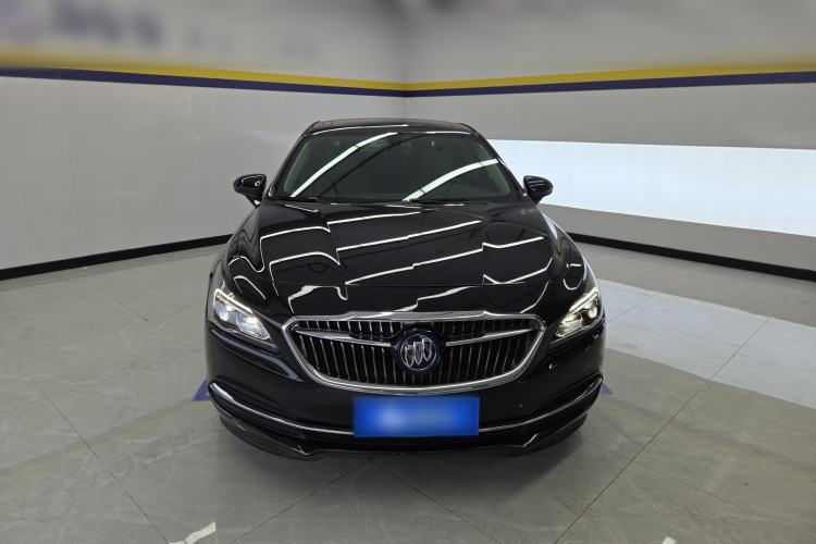 Used Buick LaCrosse 2018 30H Elite Edition Front