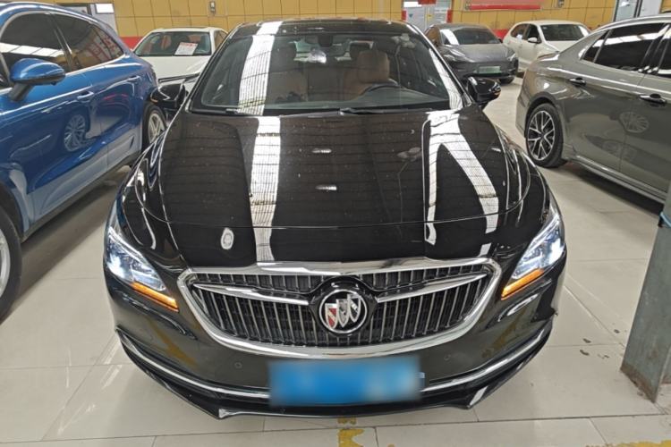 Used Buick LaCrosse 2018 28T Elite Edition Front