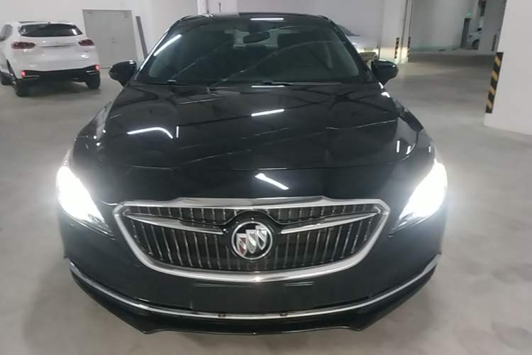 Used Buick LaCrosse 2018 20T Leading Model Front