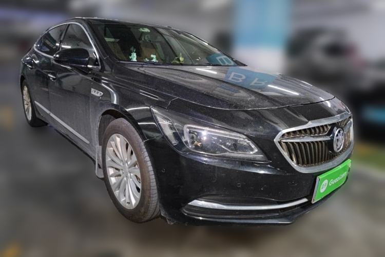 Used Buick LaCrosse 2018 28T Elite Edition Front Right 45 Deg