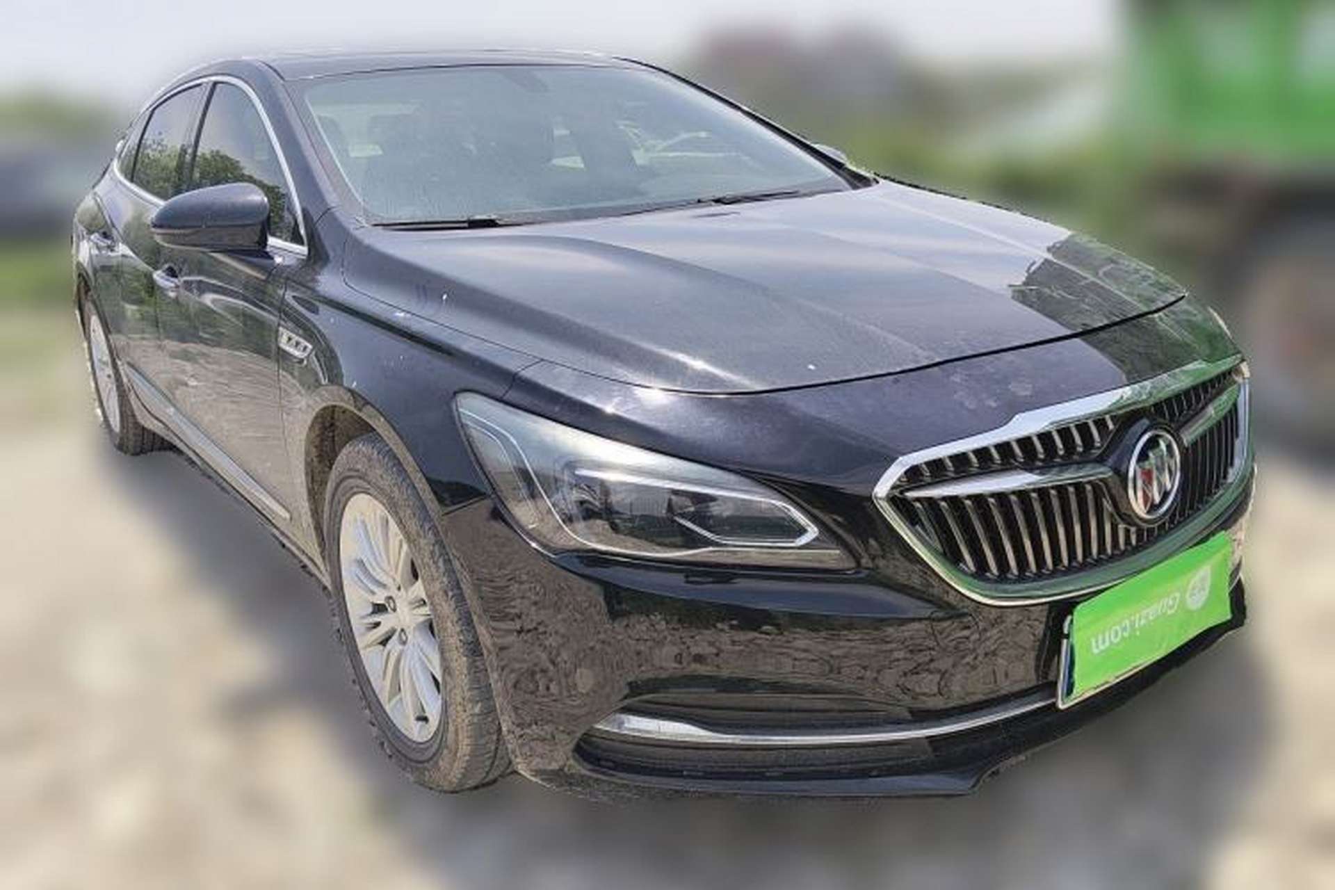 Used Buick LaCrosse 2018 20T Elite Edition Front Right 45 Deg