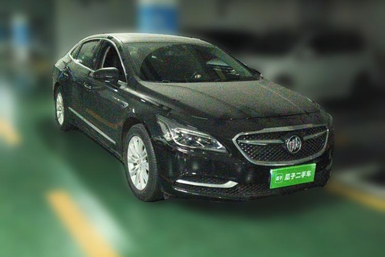 Used Buick LaCrosse 2018 20T Elite Edition Front Right 45 Deg