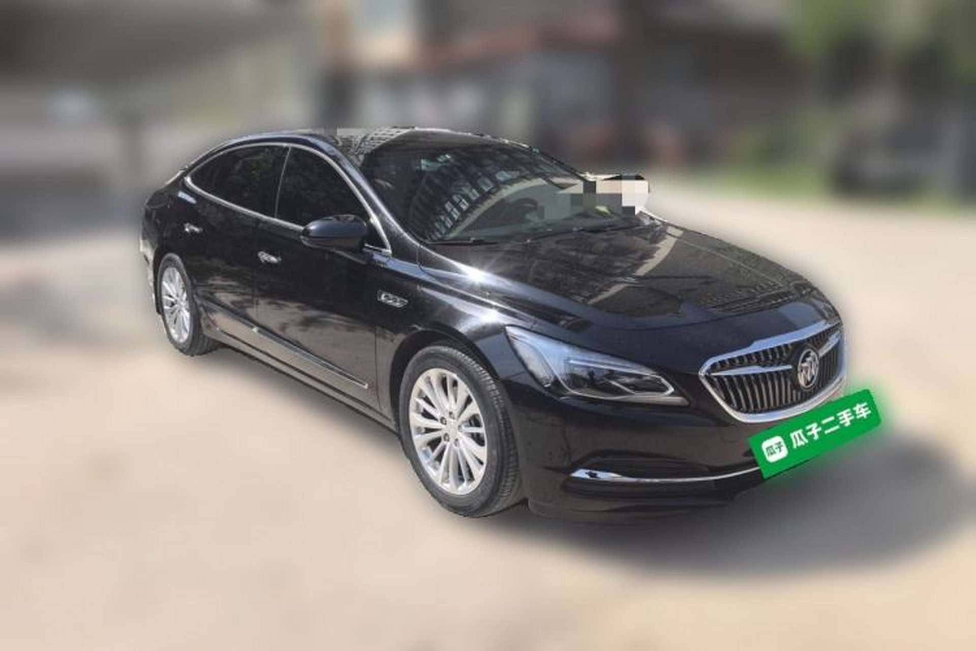 Used Buick LaCrosse 2018 28T Elite Edition Front Right 45 Deg
