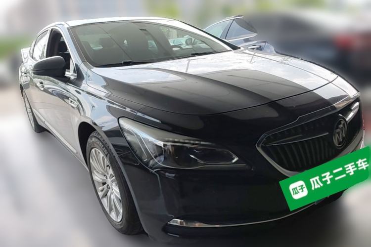 Used Buick LaCrosse 2018 20T Elite Edition Front Right 45 Deg