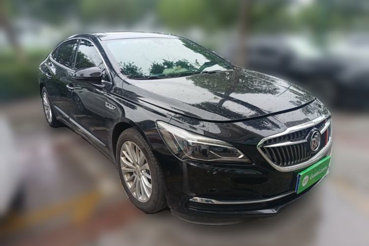 Used Buick LaCrosse 2018 28T Elite Edition Front Right 45 Deg