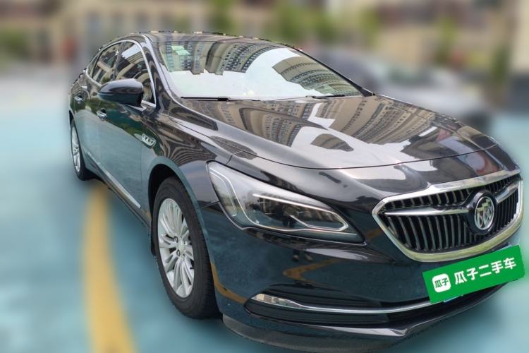 Used Buick LaCrosse 2018 30H Elite Edition Front Right 45 Deg