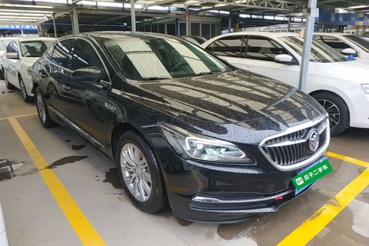 Used Buick LaCrosse 2018 20T Elite Edition Front Right 45 Deg
