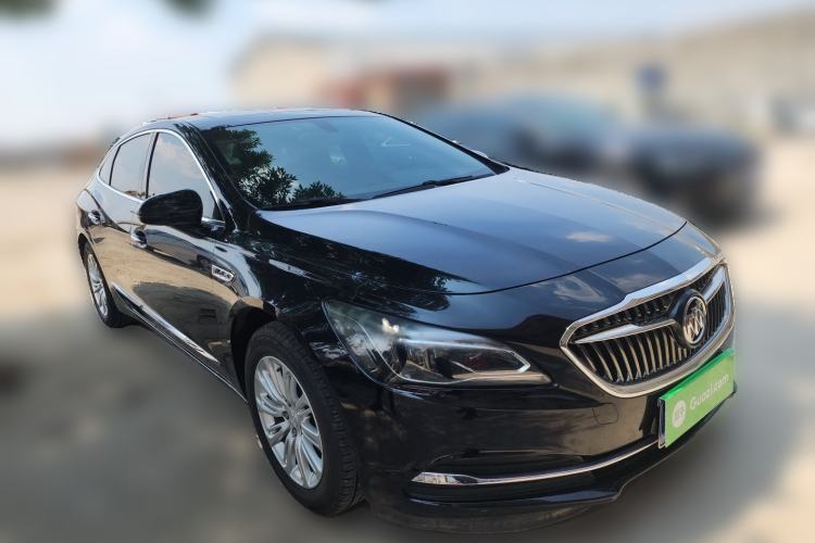 Used Buick LaCrosse 2018 20T Elite Edition Front Right 45 Deg
