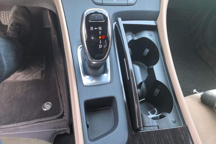 Used Buick LaCrosse 2018 28T Elite Edition Gear Lever