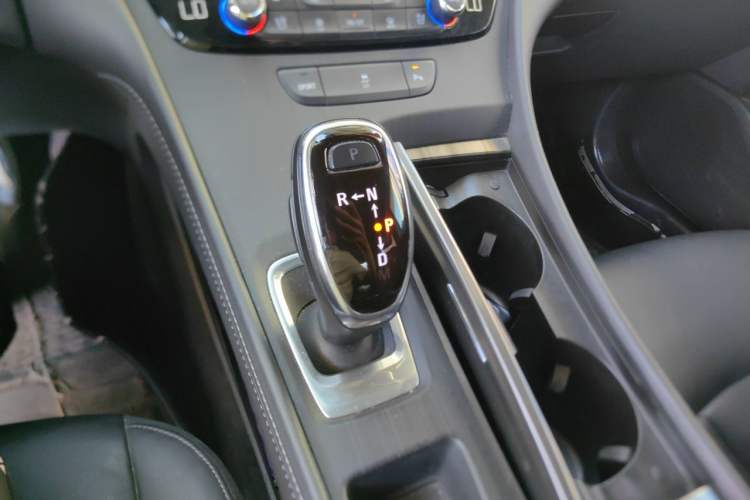 Used Buick LaCrosse 2018 20T Elite Edition Gear Lever
