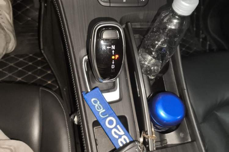 Used Buick LaCrosse 2018 20T Elite Edition Gear Lever