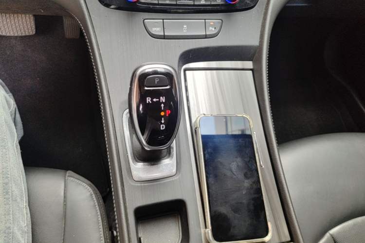 Used Buick LaCrosse 2018 20T Elite Edition Gear Lever