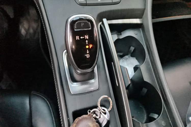Used Buick LaCrosse 2018 20T Elite Edition Gear Lever